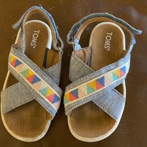 Little Girls Toms Sandals
